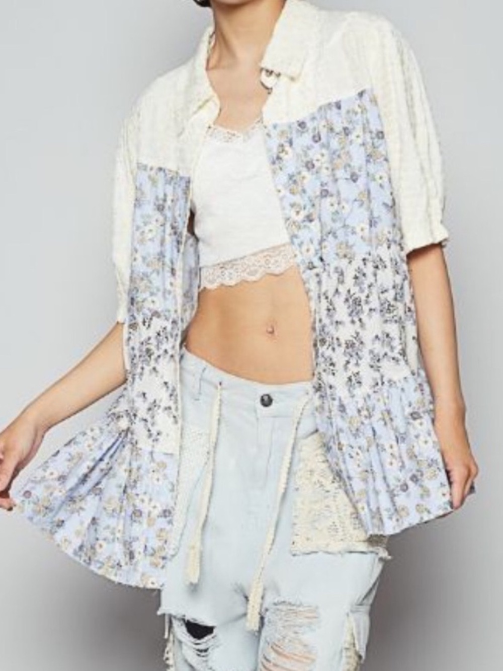 POL RUFFLED HEM FLORAL BUTTON UP HALF SLEEVE SHIRT